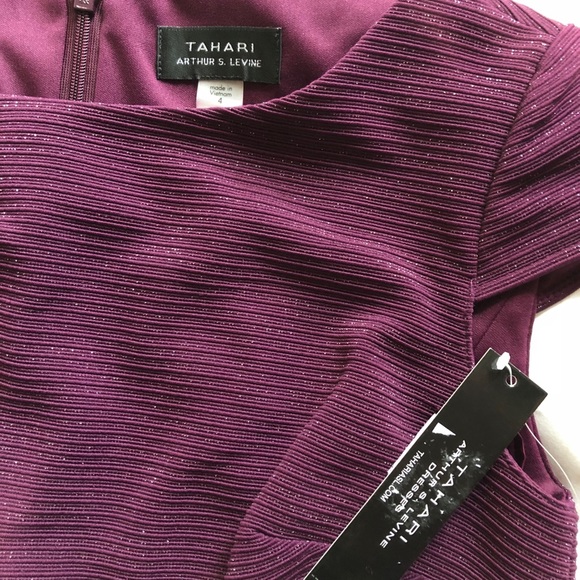 Tahari
Ribbed Metallic Sheath Dress - Picture 5 of 5